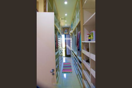 Apartamento à venda com 540m², 4 quartos e 3 vagasSuíte closet 