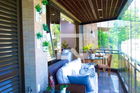 Apartamento à venda com 540m², 4 quartos e 3 vagasVaranda