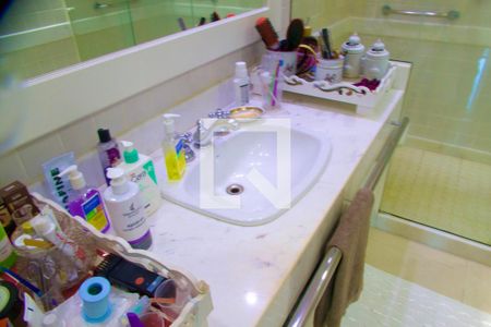 Apartamento à venda com 540m², 4 quartos e 3 vagasSuíte banheiro 