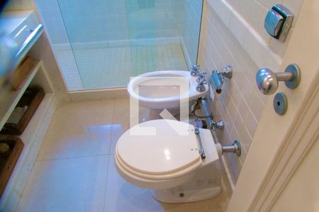 Apartamento à venda com 540m², 4 quartos e 3 vagasSuíte banheiro 