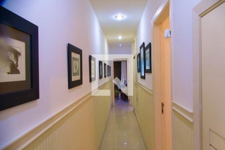 Apartamento à venda com 540m², 4 quartos e 3 vagasCorredor 