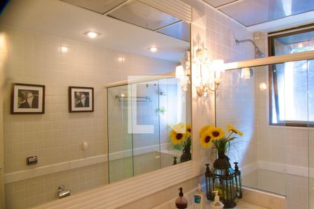 Apartamento à venda com 540m², 4 quartos e 3 vagasSuíte banheiro 