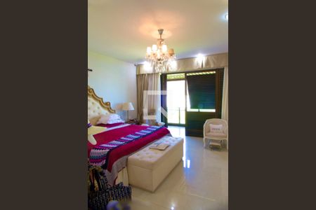 Apartamento à venda com 540m², 4 quartos e 3 vagasSuíte 2