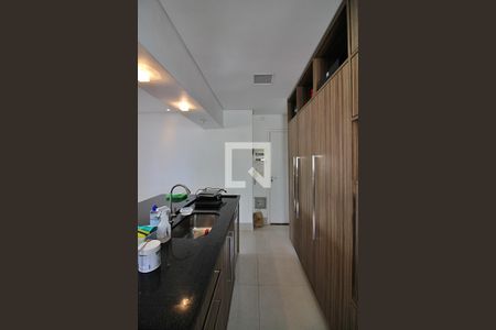 Apartamento à venda com 103m², 2 quartos e 2 vagasCozinha