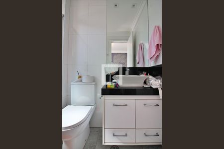 Apartamento à venda com 103m², 2 quartos e 2 vagasBanheiro do Quarto 2 - Suíte