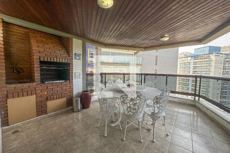 Varanda de apartamento para alugar com 5 quartos, 200m² em Vila Alzira, Guarujá