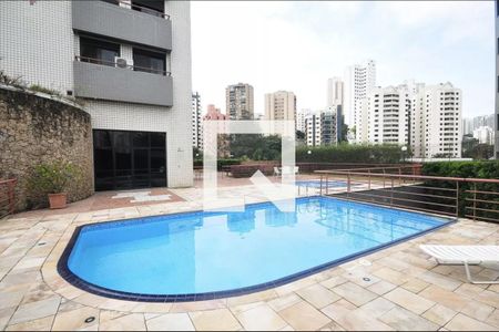 Apartamento para alugar com 150m², 3 quartos e 3 vagasÁrea comum - Piscina