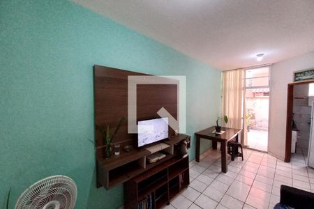 Sala de apartamento à venda com 3 quartos, 73m² em Jardim Guanabara, Belo Horizonte
