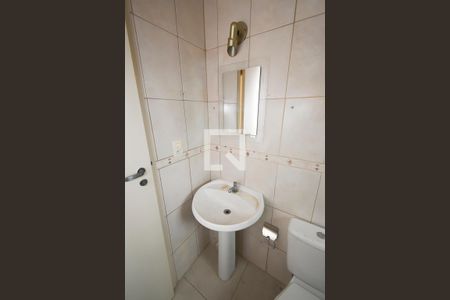 Casa para alugar com 120m², 3 quartos e 2 vagasBanheiro 1