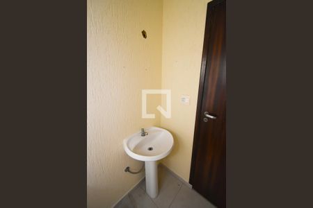 Casa para alugar com 120m², 3 quartos e 2 vagasBanheiro 2