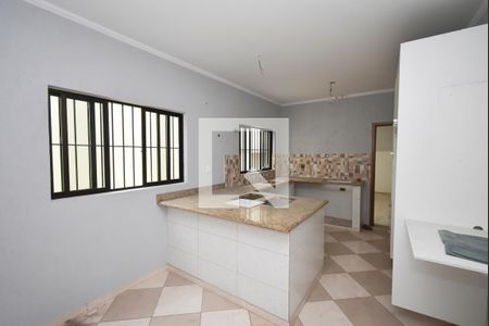 Casa para alugar com 120m², 3 quartos e 2 vagasCozinha 