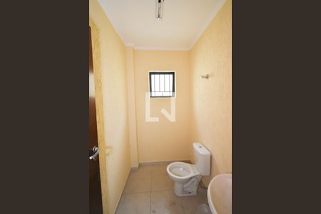 Casa para alugar com 120m², 3 quartos e 2 vagasBanheiro 2