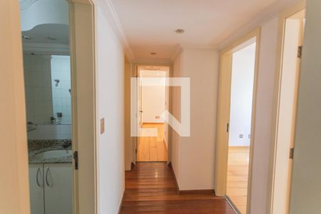 Corredor de apartamento à venda com 4 quartos, 130m² em Ipiranga, Belo Horizonte