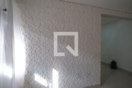 Sala de apartamento para alugar com 2 quartos, 50m² em Sítio Cercado, Curitiba