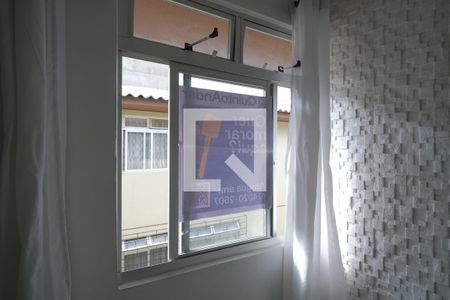 Sala de apartamento para alugar com 2 quartos, 50m² em Sítio Cercado, Curitiba