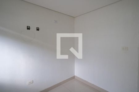 Quarto 1 de apartamento para alugar com 2 quartos, 50m² em Sítio Cercado, Curitiba