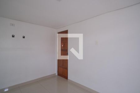 Sala de apartamento para alugar com 2 quartos, 50m² em Sítio Cercado, Curitiba