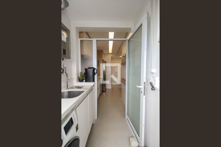 Apartamento à venda com 72m², 2 quartos e 1 vagaÁrea de Serviço