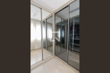 Apartamento à venda com 72m², 2 quartos e 1 vagaCloset da Suíte