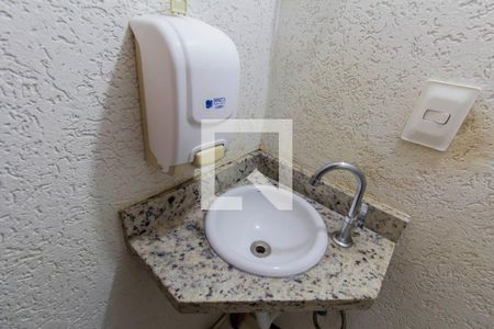 Lavabo  de casa de condomínio à venda com 2 quartos, 97m² em Vila Ré, São Paulo