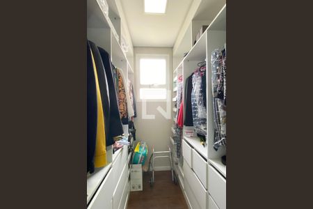 Apartamento à venda com 125m², 2 quartos e 2 vagasCloset da suíte 1