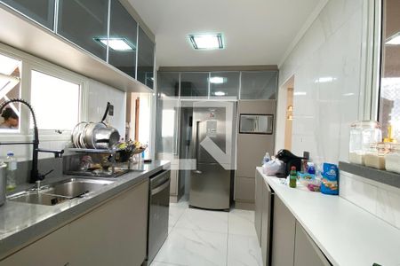 Apartamento à venda com 125m², 2 quartos e 2 vagasCozinha