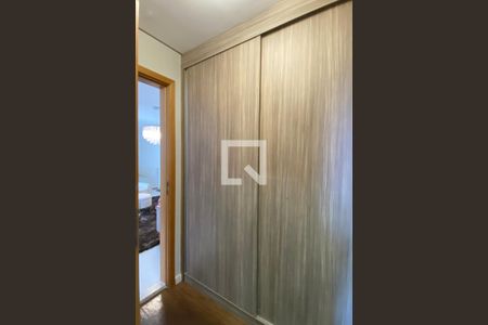 Apartamento à venda com 125m², 2 quartos e 2 vagasCorredor