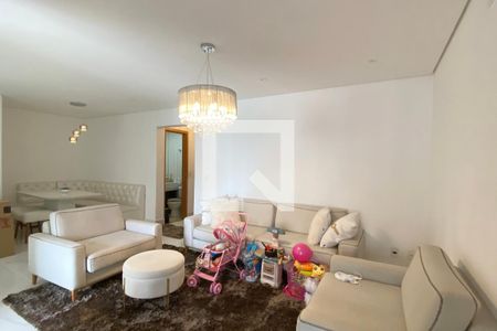 Apartamento à venda com 125m², 2 quartos e 2 vagasSala