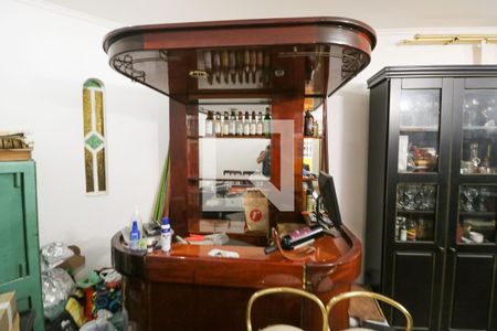 Casa para alugar com 350m², 5 quartos e 2 vagas Casa para alugar com 350m², 5 quartos e 2 vagasSala 2