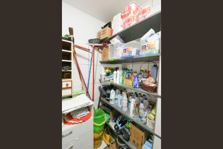 Casa para alugar com 350m², 5 quartos e 2 vagas Casa para alugar com 350m², 5 quartos e 2 vagasDespensa