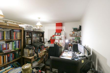 Casa para alugar com 350m², 5 quartos e 2 vagas Casa para alugar com 350m², 5 quartos e 2 vagasSala 1