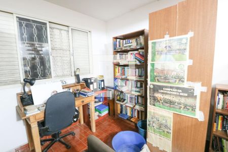 Casa para alugar com 350m², 5 quartos e 2 vagas Casa para alugar com 350m², 5 quartos e 2 vagasBiblioteca
