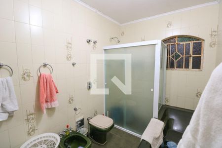 Casa para alugar com 350m², 5 quartos e 2 vagas Casa para alugar com 350m², 5 quartos e 2 vagasBanheiro da Suíte 1