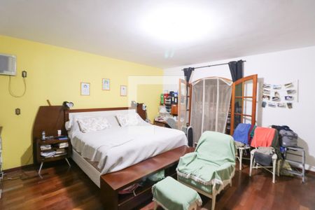 Casa para alugar com 350m², 5 quartos e 2 vagas Casa para alugar com 350m², 5 quartos e 2 vagasSuite 1