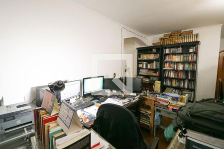 Casa para alugar com 350m², 5 quartos e 2 vagas Casa para alugar com 350m², 5 quartos e 2 vagasSala 1