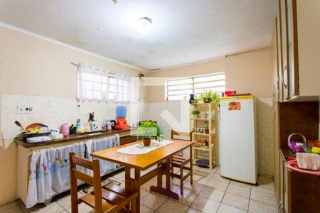 Casa à venda com 120m², 2 quartos e 2 vagasCozinha