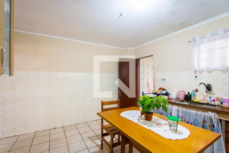 Casa à venda com 120m², 2 quartos e 2 vagasCozinha