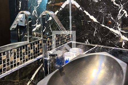 Apartamento à venda com 100m², 1 quarto e 2 vagasBanheiro da Suíte