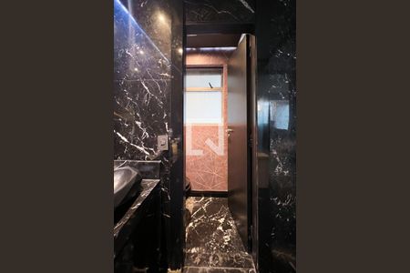 Apartamento à venda com 100m², 1 quarto e 2 vagasBanheiro da Suíte