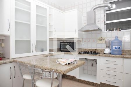 Apartamento à venda com 114m², 3 quartos e sem vagaCozinha