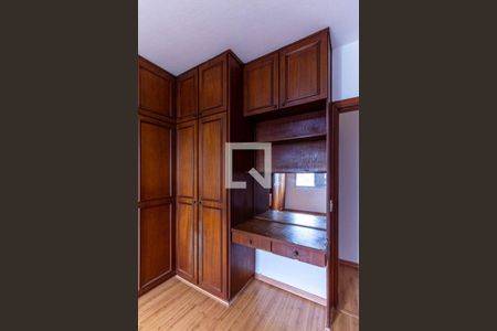 Apartamento à venda com 101m², 3 quartos e 1 vagaQuarto 2