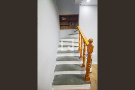 Casa à venda com 209m², 3 quartos e 3 vagasescada acesso quarto 