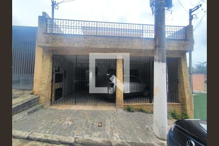 Casa à venda com 209m², 3 quartos e 3 vagas Casa à venda com 209m², 3 quartos e 3 vagasfachada