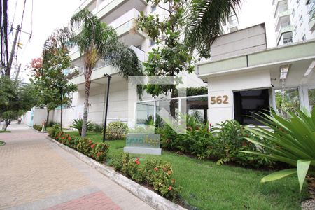 Apartamento para alugar com 77m², 3 quartos e 2 vagasEntrada