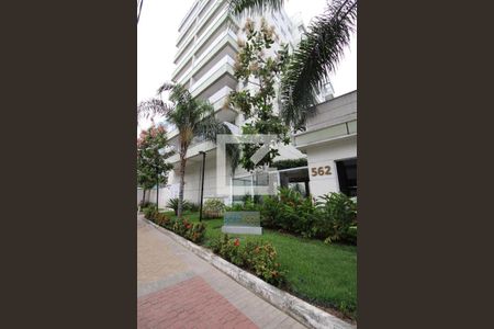 Apartamento para alugar com 77m², 3 quartos e 2 vagasFachada