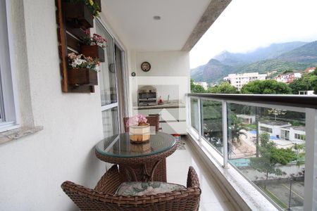 Apartamento para alugar com 77m², 3 quartos e 2 vagasVaranda