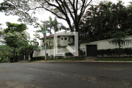 Casa de condomínio à venda com 700m², 5 quartos e 5 vagas