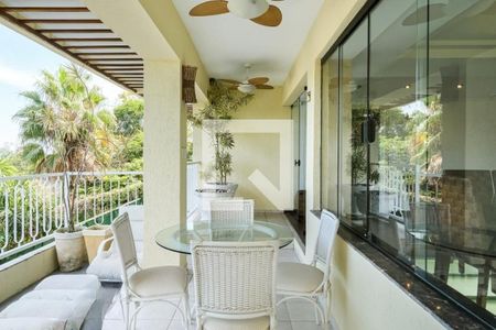 Casa de condomínio à venda com 700m², 5 quartos e 5 vagas