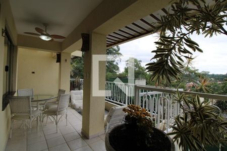 Casa de condomínio à venda com 700m², 5 quartos e 5 vagas