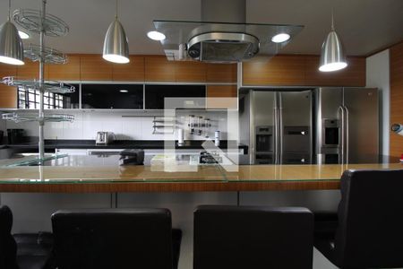 Casa de condomínio à venda com 700m², 5 quartos e 5 vagas